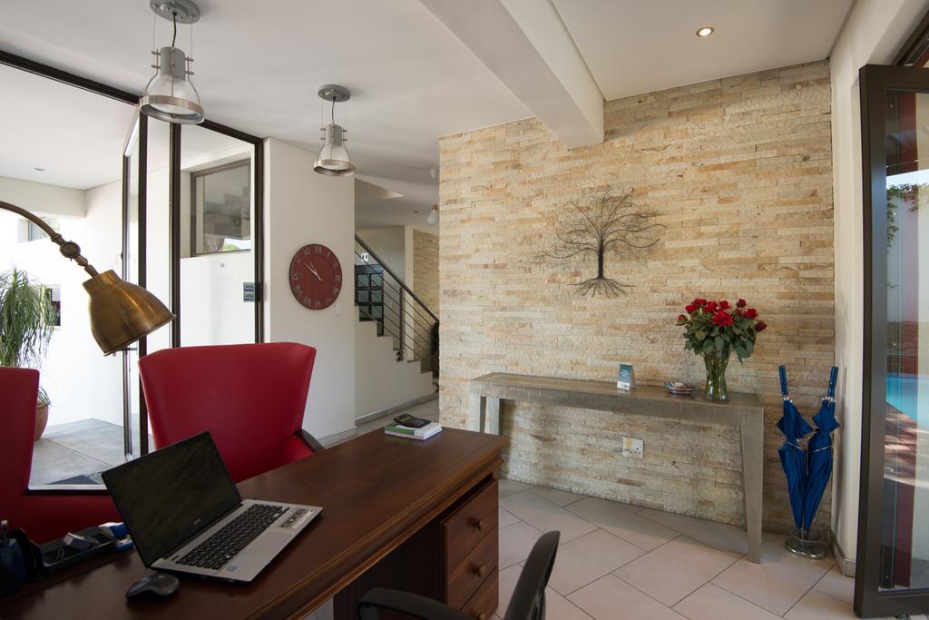 Montebello Guesthouse Windhoek Exterior photo
